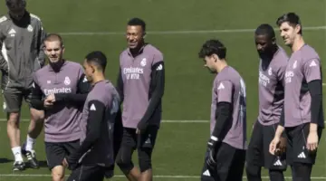 لإحكام غرفة الملابس.. لاعب ريال مدريد يقترب من تجديد عقده
